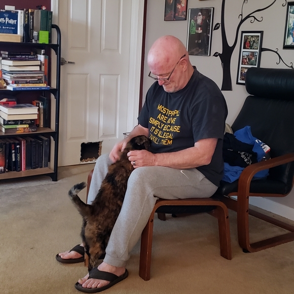 Julie R (AKA Forza) - Meet your posher - Picture 10 of 12